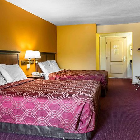 Econo Lodge At Six Flags Austell Exterior foto